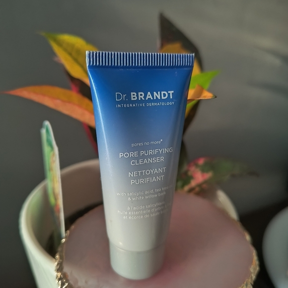 Dr. Brandt Pores No More Pore Purifying Cleanser-Helps Minimize Pores! - Picture 3 of 4